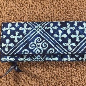 VERA BRADLEY Trifold Wallet